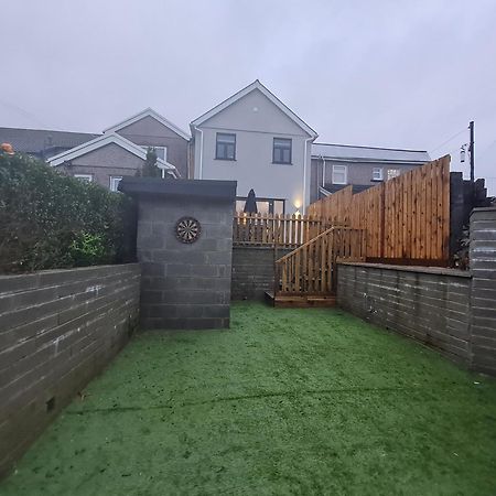 4 Bedroom Luxury House. Bike Park Wales. Secure Bike Store. Brecon Beacons Dowlais ภายนอก รูปภาพ