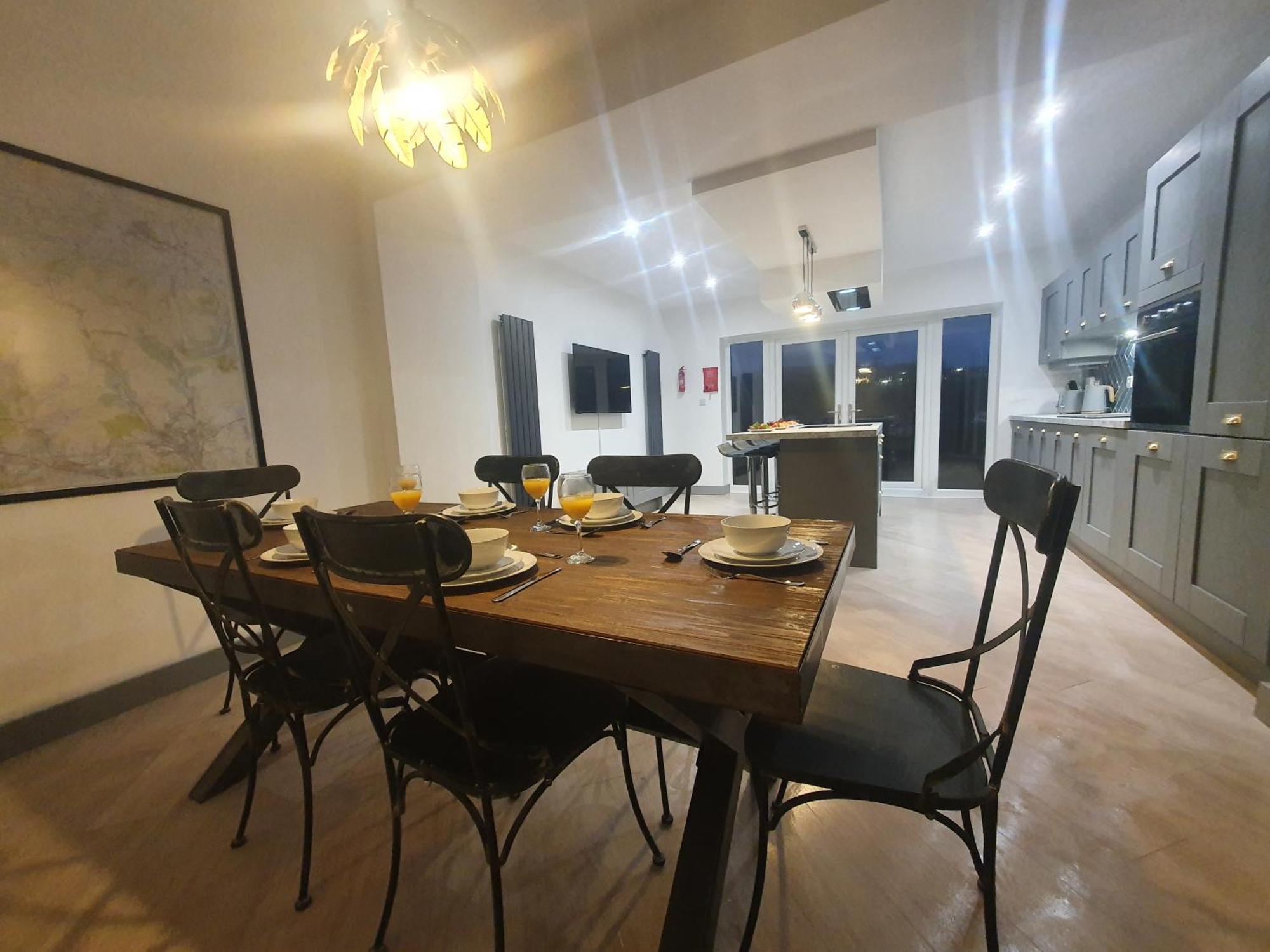 4 Bedroom Luxury House. Bike Park Wales. Secure Bike Store. Brecon Beacons Dowlais ภายนอก รูปภาพ