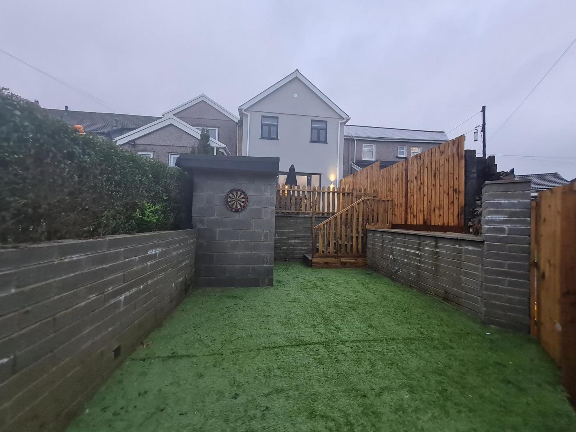 4 Bedroom Luxury House. Bike Park Wales. Secure Bike Store. Brecon Beacons Dowlais ภายนอก รูปภาพ