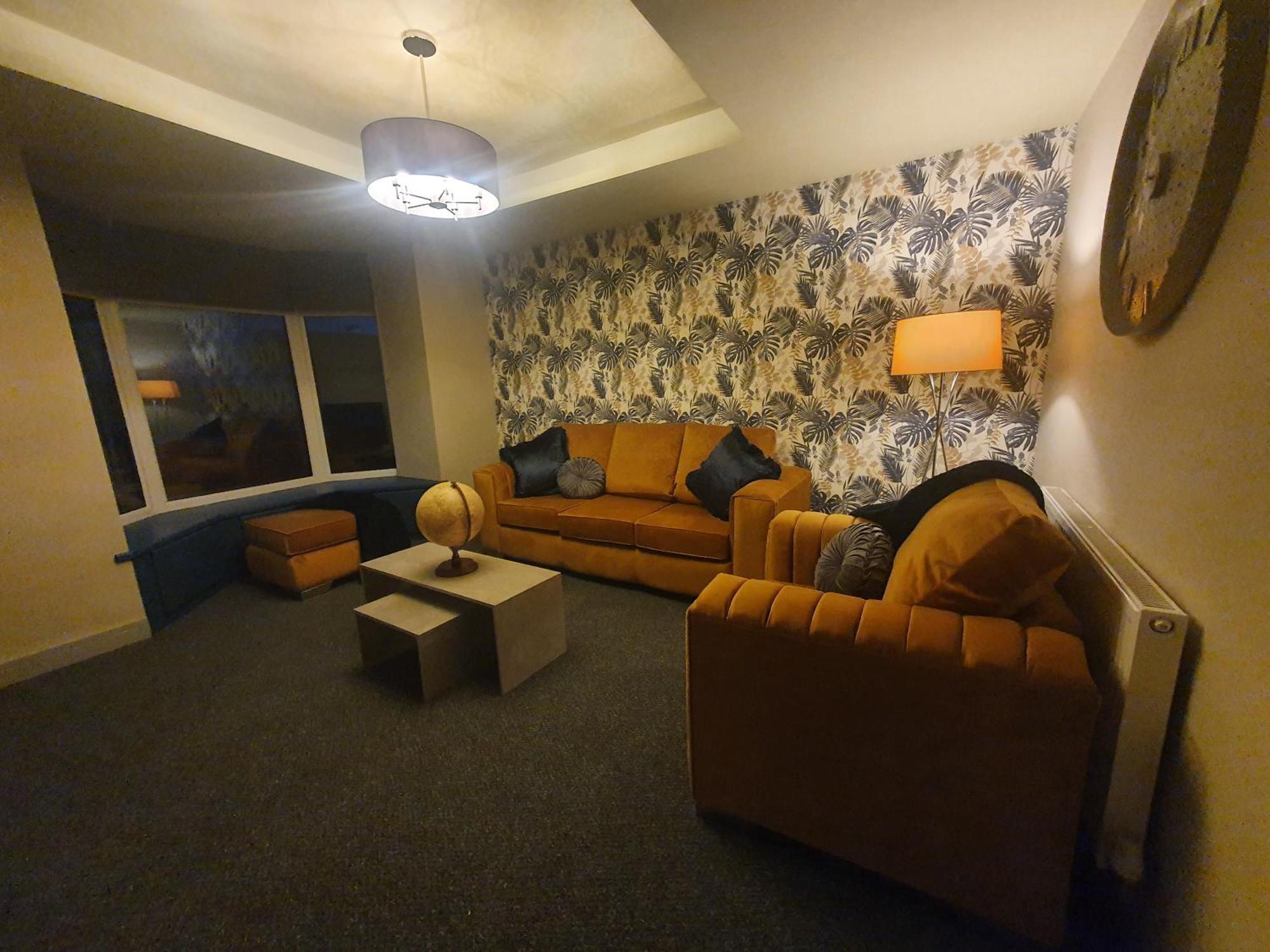 4 Bedroom Luxury House. Bike Park Wales. Secure Bike Store. Brecon Beacons Dowlais ภายนอก รูปภาพ